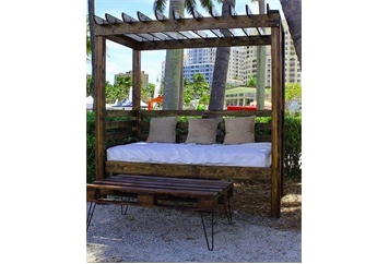 Pallet Daybed in Miami, Ft. Lauderdale, Palm Beach