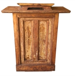 Vintage Podium in Naples, Marco Island, Ft. Myers
