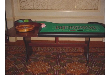 Green and Wood Roulette Table w/ Attendent in Miami, Ft. Lauderdale, Palm Beach