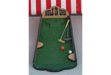 Golf - Hole in One (Carnival Games) in Orlando